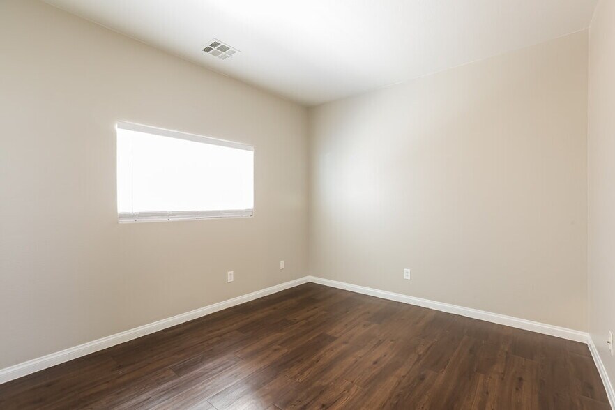 Building Photo - 6404 Frosted Dawn Ct