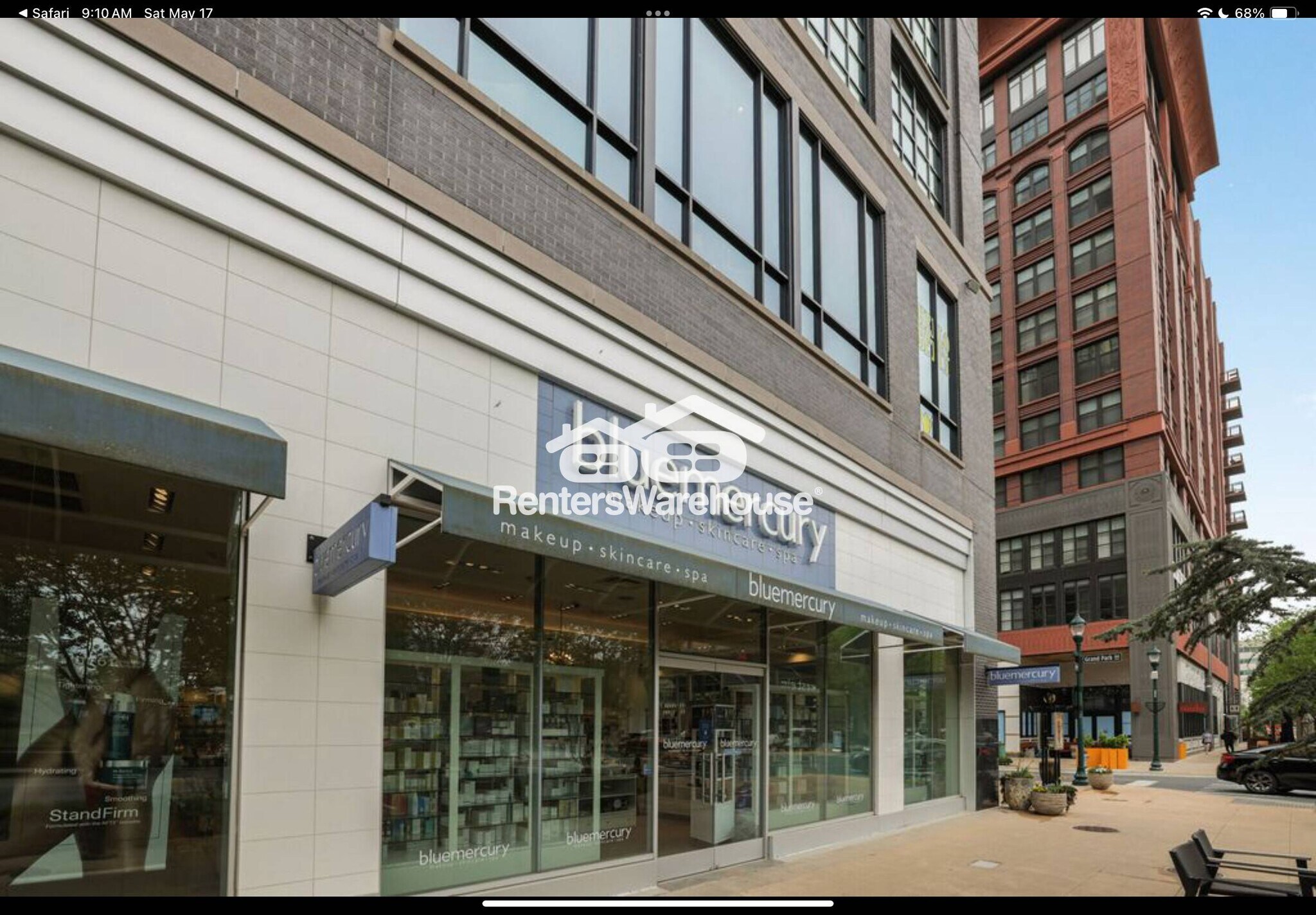 Building Photo - 10613 Montrose Ave