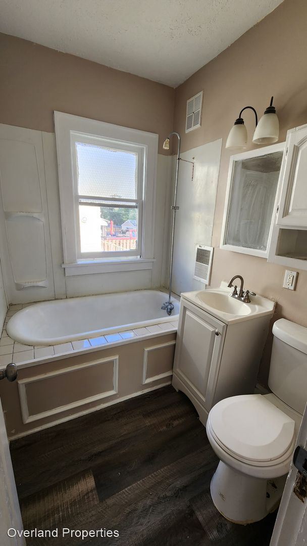 Building Photo - 5 br, 2 bath House - 5575 Dalewood Ave