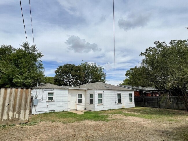 Building Photo - 4205 41st St