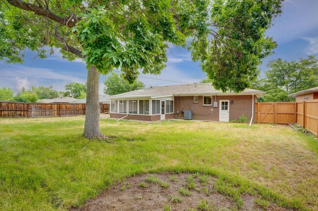 Building Photo - 4 bedroom, 3 bath home in Broomfield