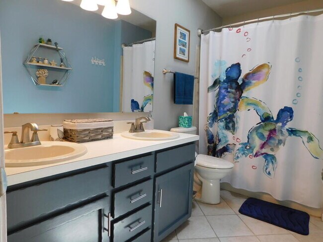 Building Photo - 939 Ridgewood Way