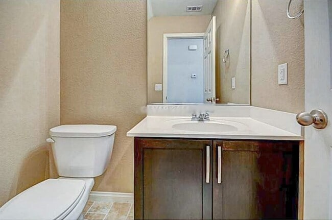 Building Photo - Rare Two Primary Home in Centennial Hills Community in Northwest