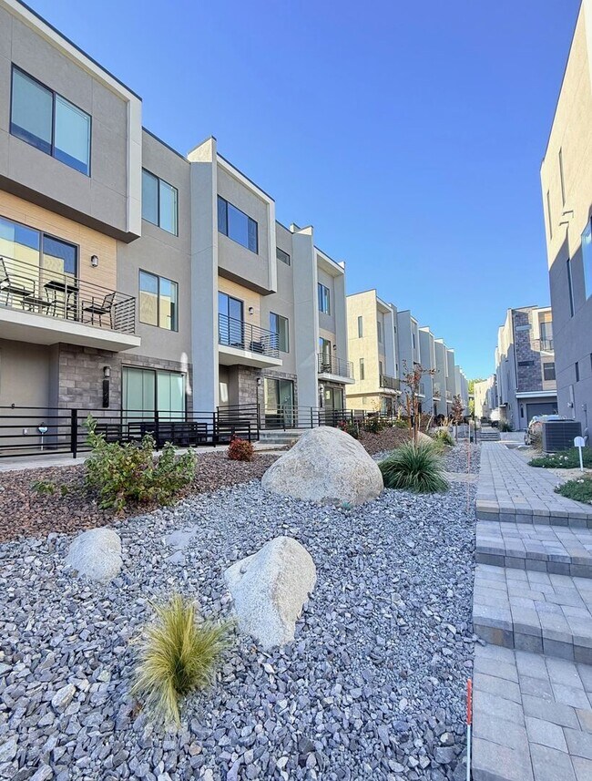 Building Photo - Elegant Riverside Escape — New Townhome St...