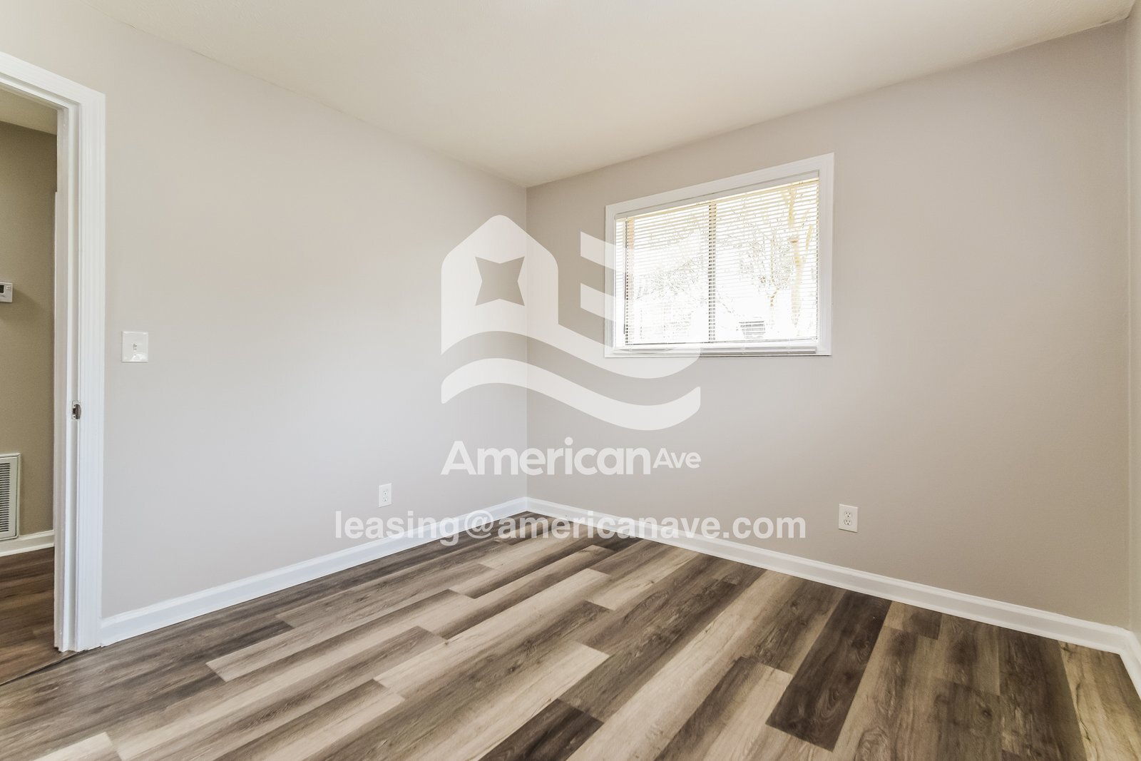 Building Photo - 5044 Gardiner Dr