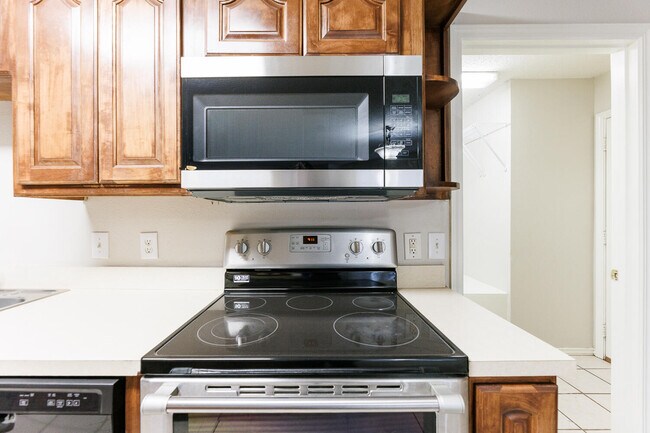 Building Photo - 3102 109th St