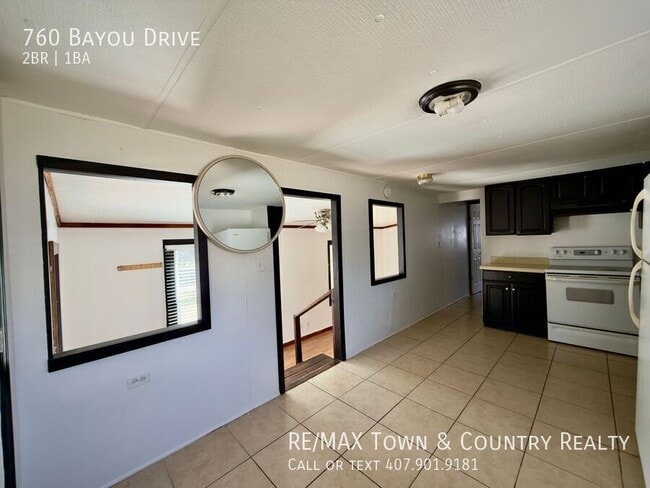 Building Photo - 760 Bayou Dr