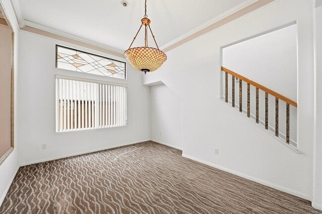 Building Photo - 5643 Willowmere Ln