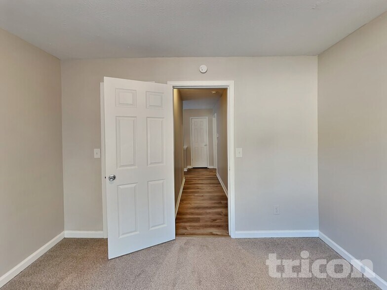 Building Photo - 40 Deadwood Ln