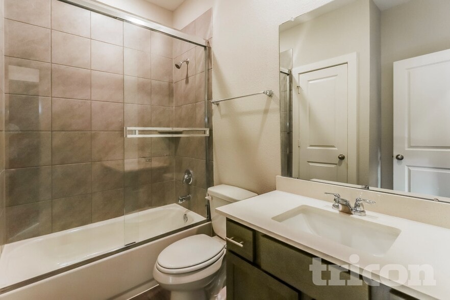 Building Photo - 2439 Cohorn Trl