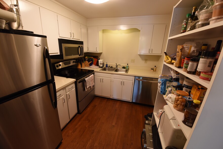 Building Photo - 55 Hanover Cir