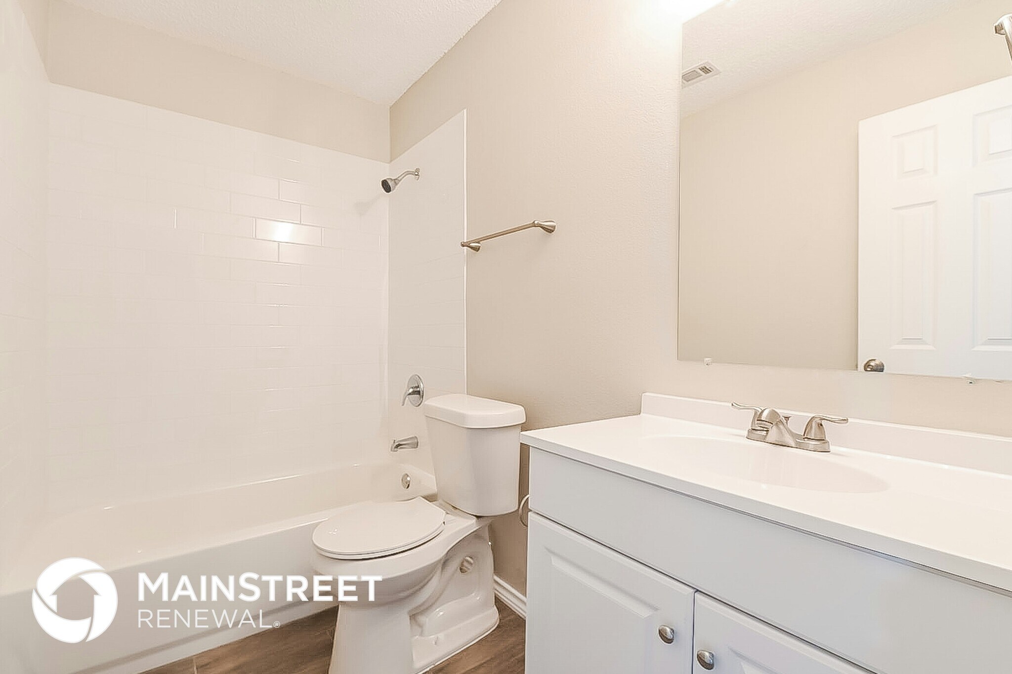 Building Photo - 1536 Montreal Ln