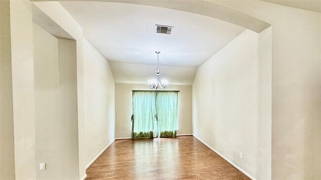 Building Photo - 3811 Windmill Creek Dr