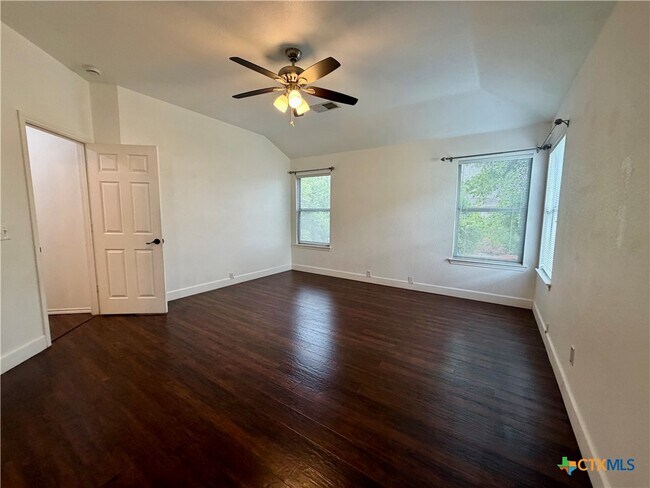Building Photo - 804 Tapestry Cove