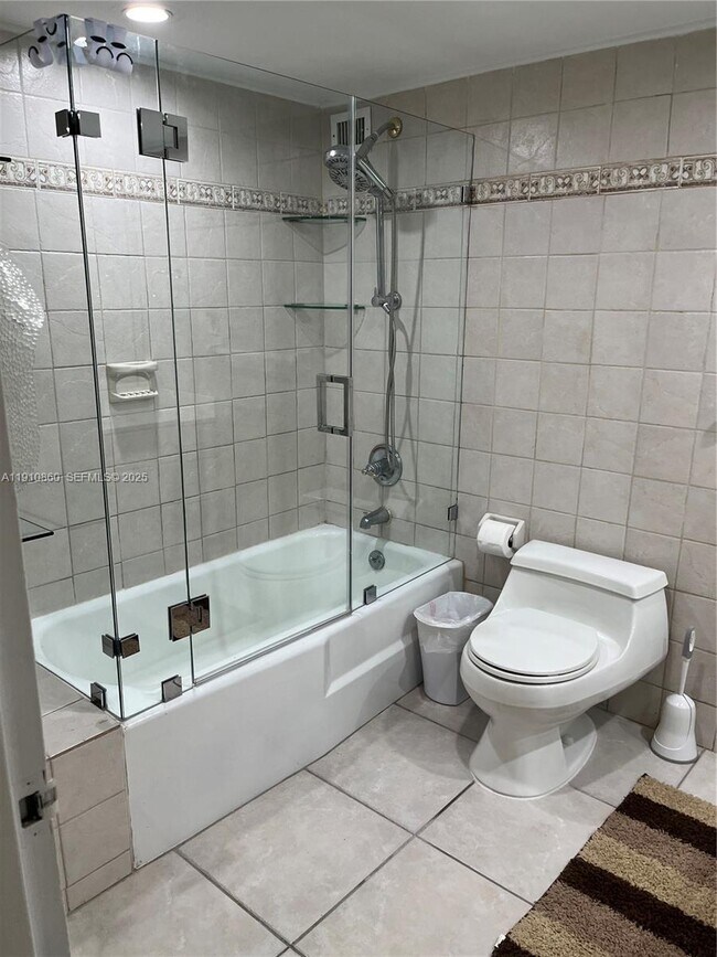 Building Photo - 5161 Collins Ave