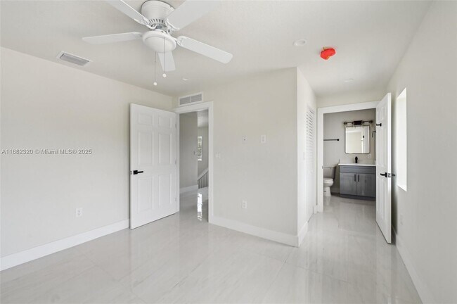 Building Photo - 10340 NW 29th Ave
