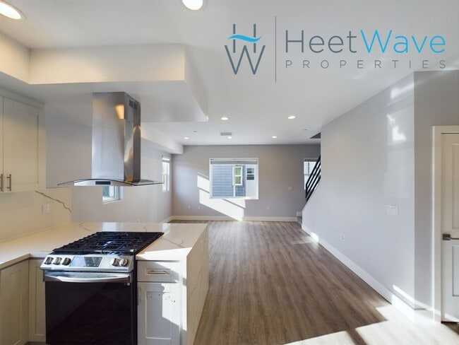 Building Photo - REZKO - E Street