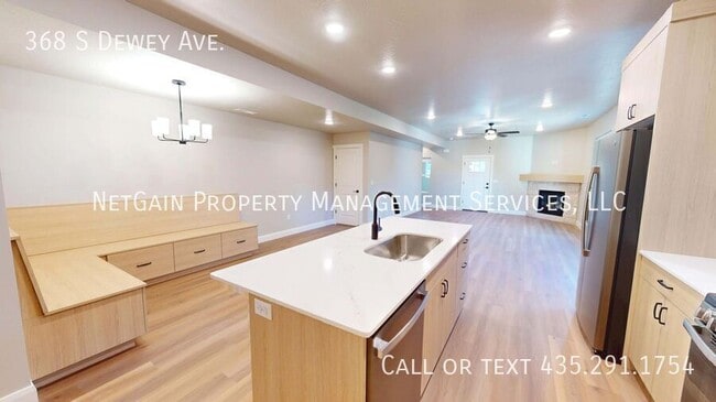 Building Photo - 368 S Dewey Ave
