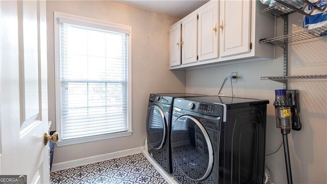 Building Photo - 148 White Oak Dr