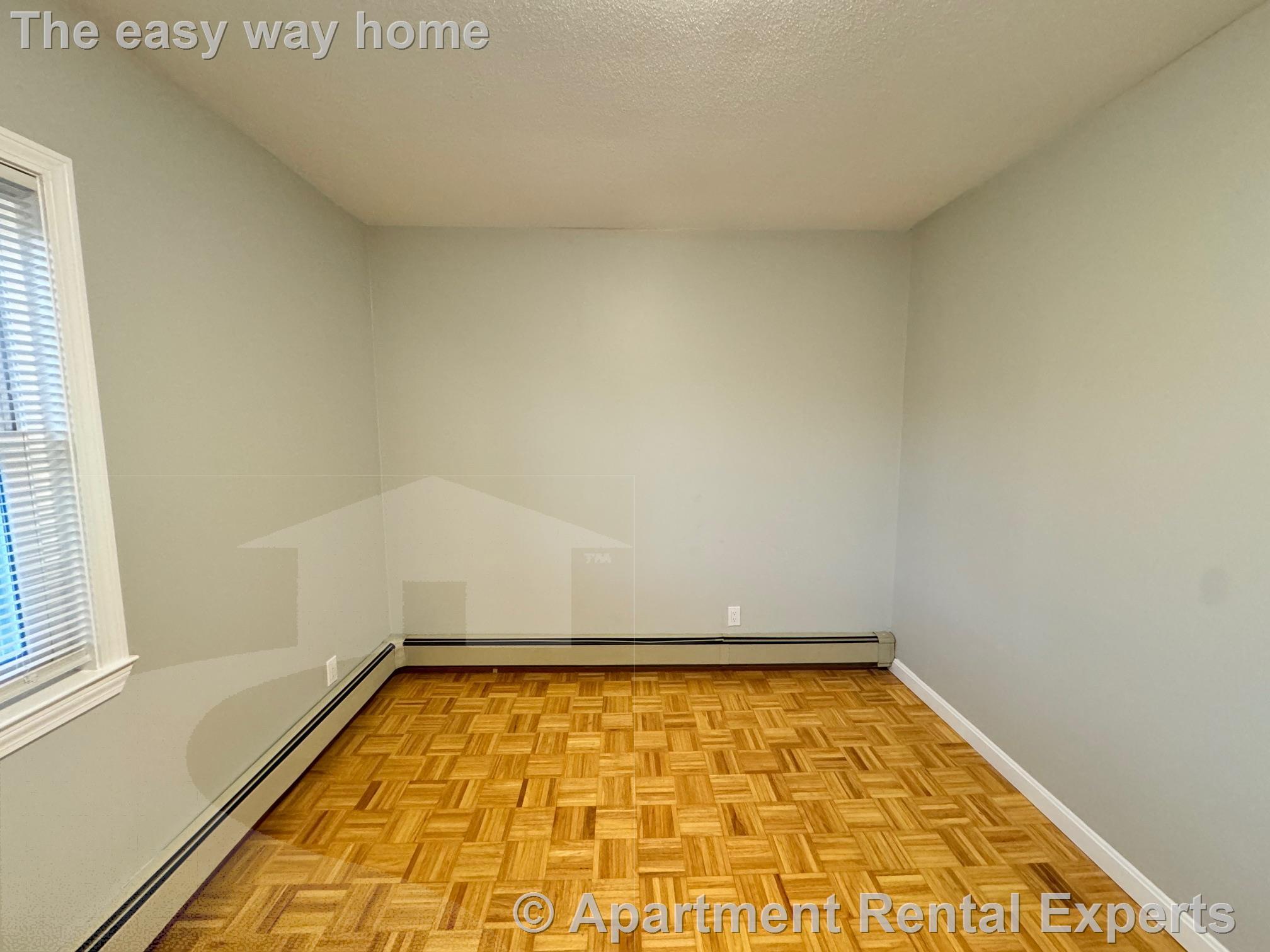 Building Photo - 10 Pearl Street Pl