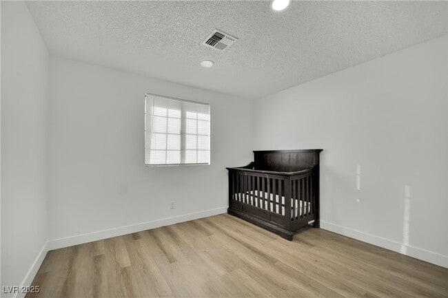 Building Photo - 2812 Waterview Dr