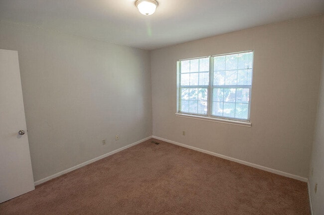 Building Photo - 3510 Forum Blvd