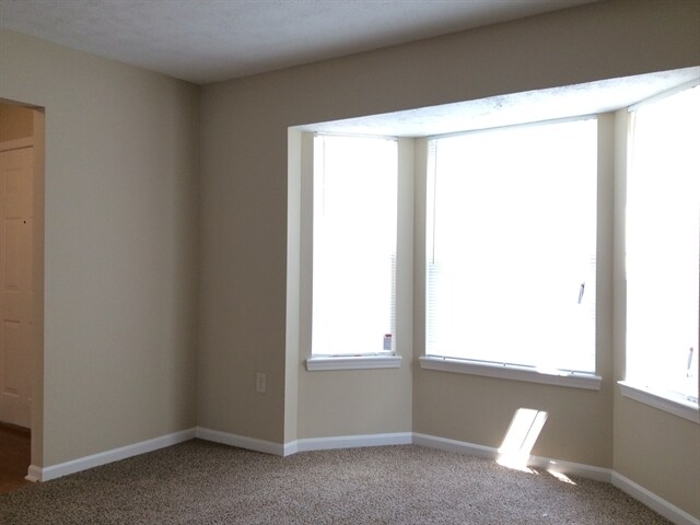 Building Photo - 6446 Waterloo Ln