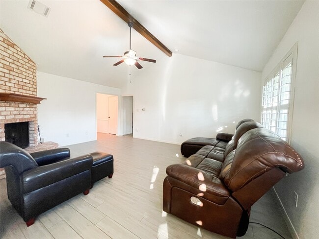 Building Photo - 13607 Fernhill Dr