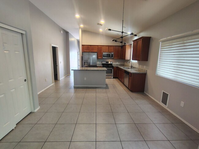 Building Photo - 8990 W Cloudwood Dr