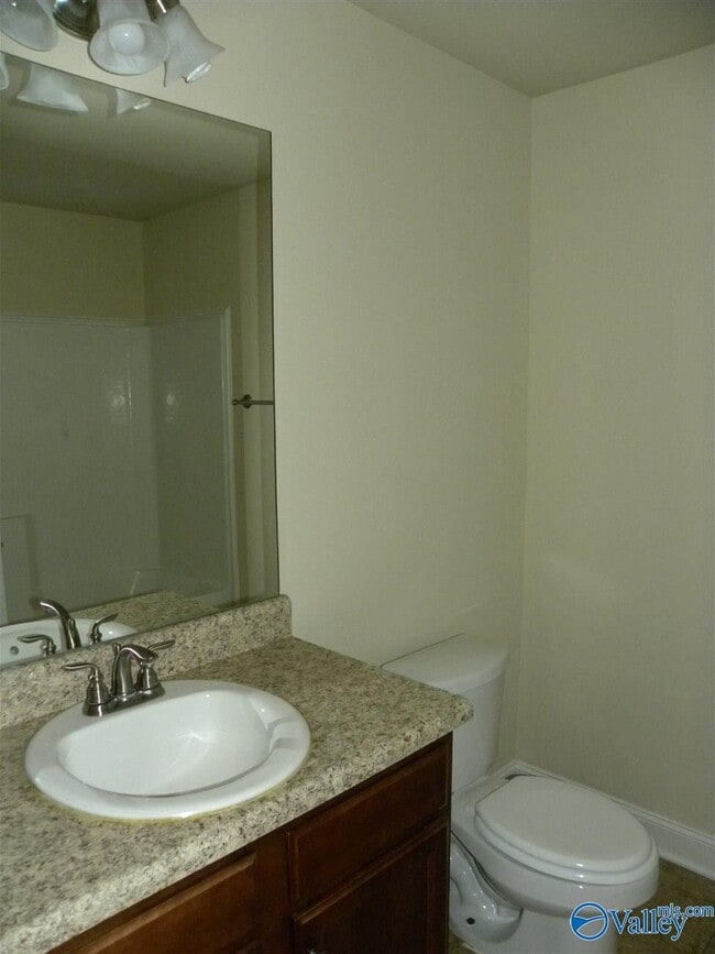Building Photo - 708 Oak Cove Ln NW
