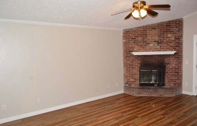 Building Photo - 3996 Bothwell Terrace