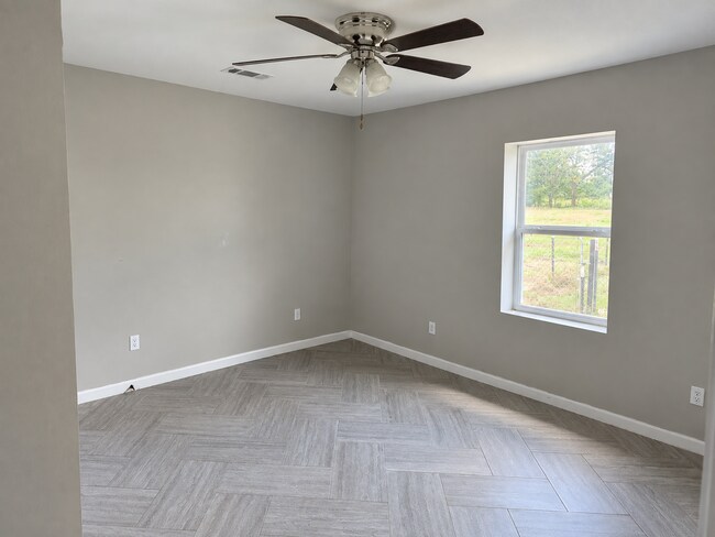 Building Photo - 3910 Gravel Hill Rd