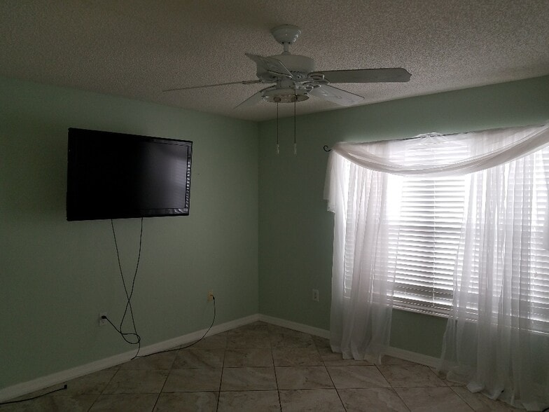 Down Stairs - 6289 Freeport Dr