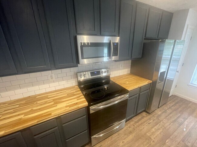 Building Photo - 519 Twinleaf Dr
