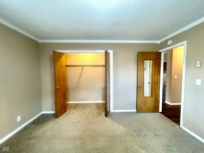 Building Photo - 3110 W Cypress Dr