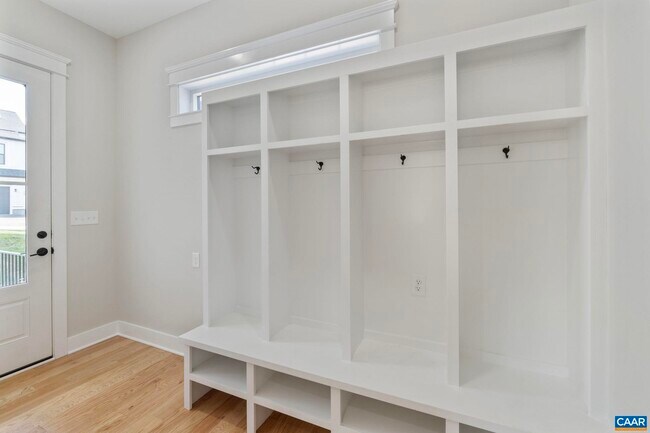 Building Photo - 1603 Griffen Grv