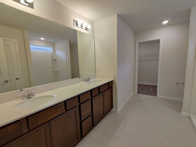 Building Photo - 30194 Merilee Pl