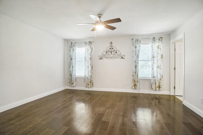 Building Photo - Updated 3 Bedroom in Azle