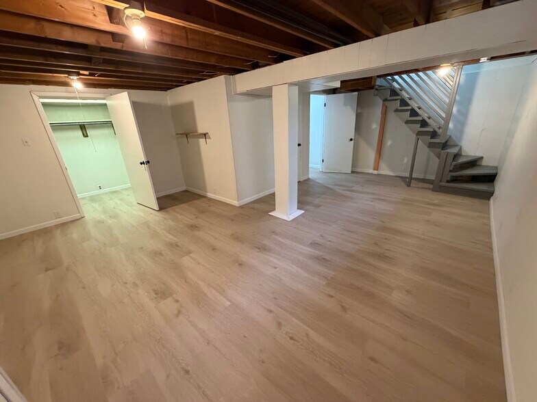 Building Photo - 8649 Kathlyn Dr