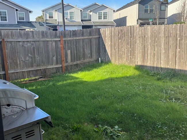 Building Photo - WA3309