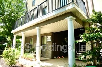 Building Photo - 745 Walker Square