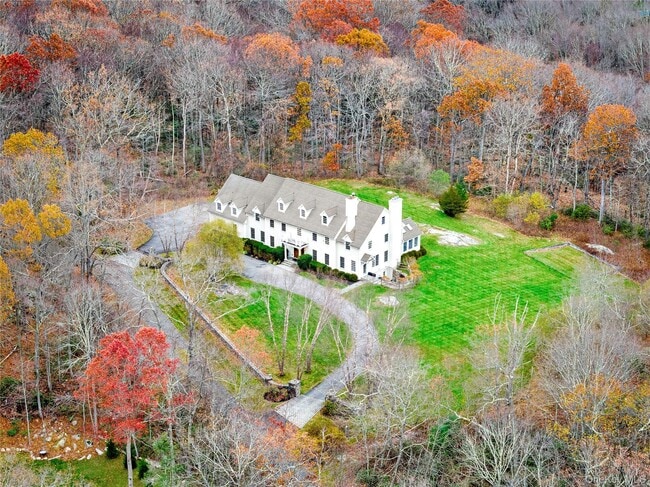 Building Photo - 11 Lost Nations Rd