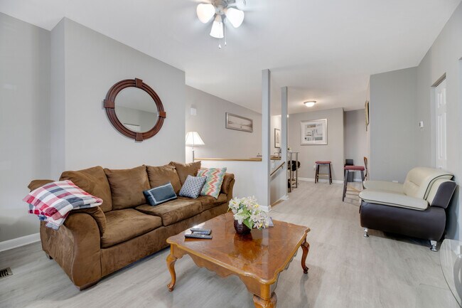 Building Photo - 121 New York Ave NW