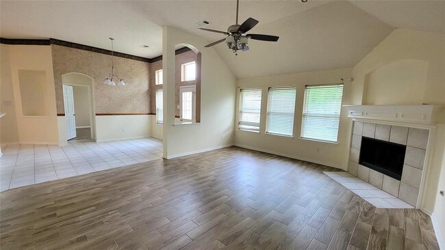 Building Photo - 14914 Appaloosa Ave