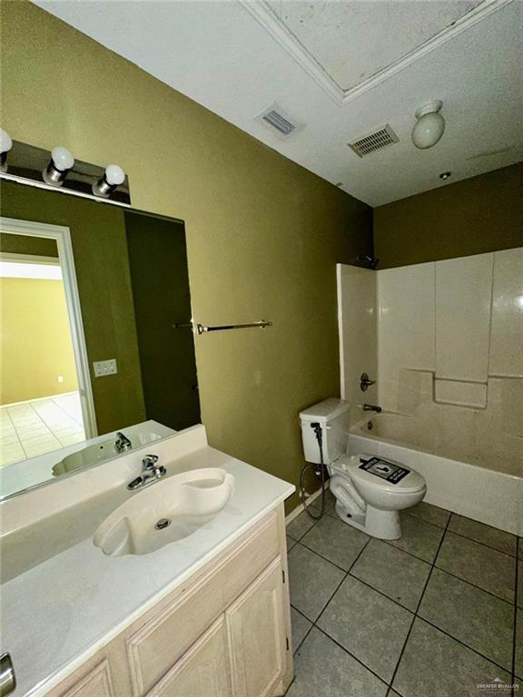 Building Photo - 4307 W La Guardia Ln