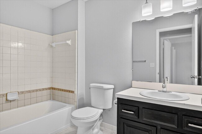 Building Photo - 41070 Southwind Dr