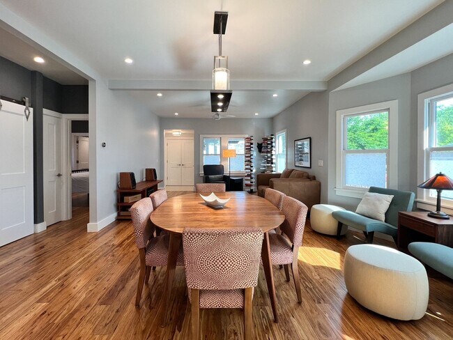 Building Photo - Fully Furnished Modern Home in the Desirable Alphabet Streets