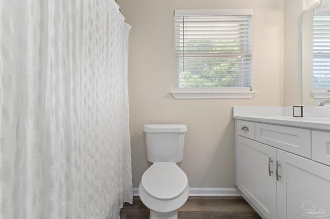 Building Photo - 8 Goodman Ln