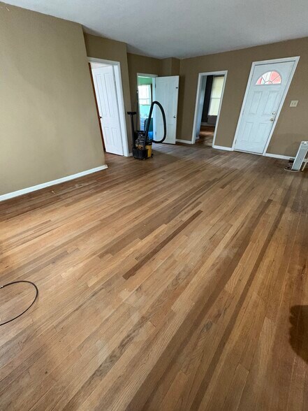 Living room - 6455 Lithopolis Rd
