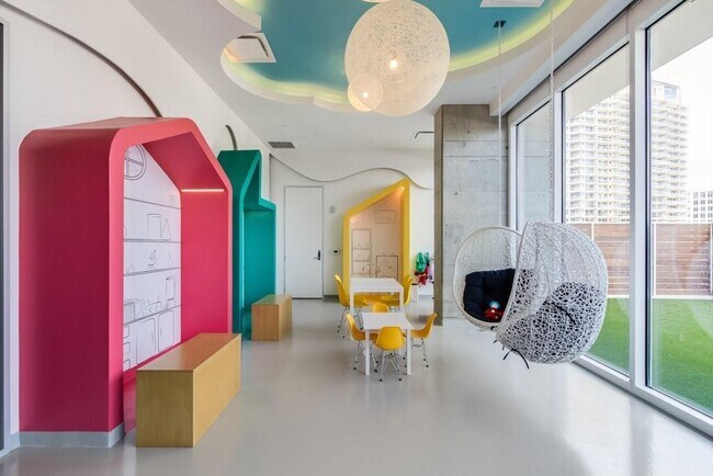 Building Photo - 301 West Ave